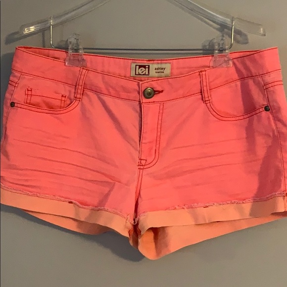 lei Pants - Low rise shorts